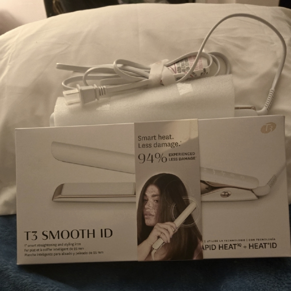 T3 Luxe White and Gold Hair Straightener